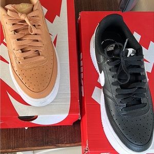 Tenis seminuevos 8 y medio de mujer 60 doll cada par